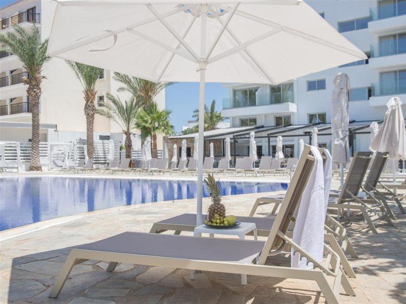 Bohemian Gardens Hotel Protaras Bagian luar foto