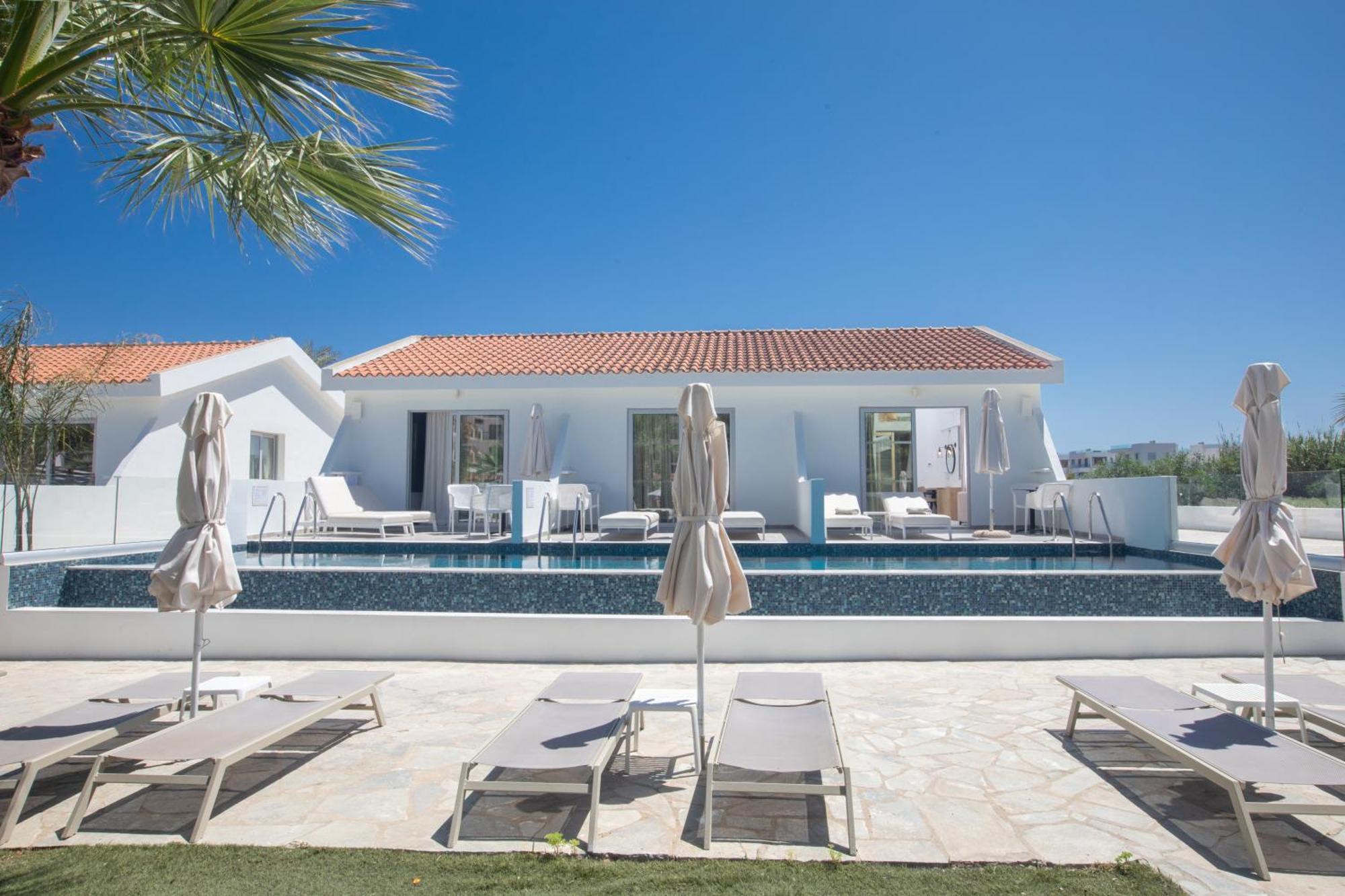 Bohemian Gardens Hotel Protaras Bagian luar foto