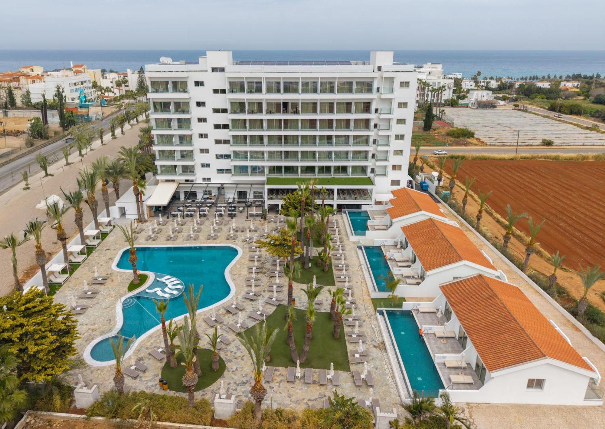 Bohemian Gardens Hotel Protaras Bagian luar foto